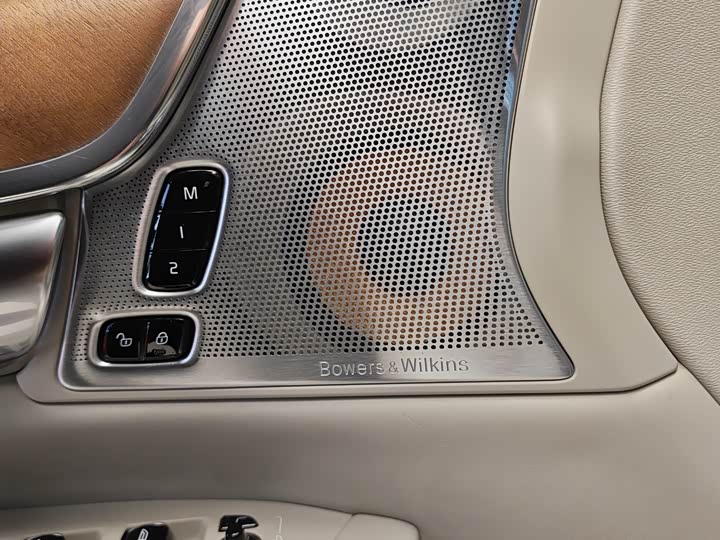 Volvo S90 Hybrid 2019 T 8 E Hybrid 3 VI — фото 16