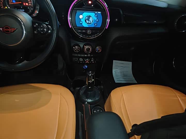 MINI Hatch — фото 14