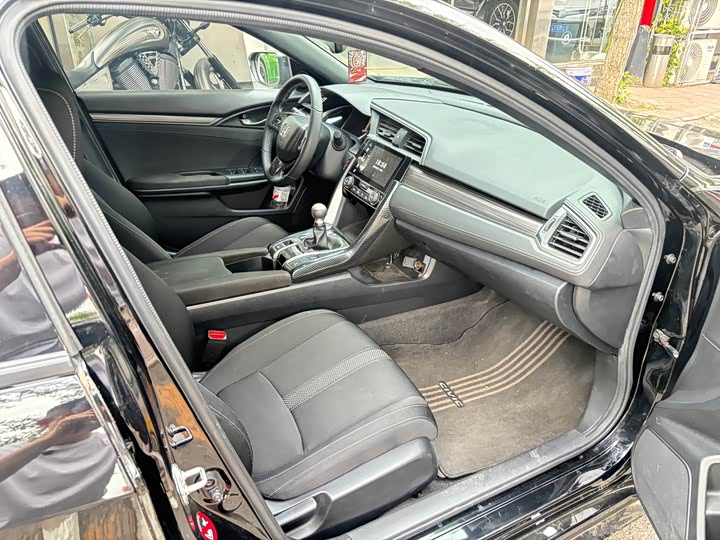 Honda Civic — фото 6