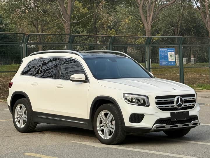 Mercedes-Benz GLB 2023 GLB 200 — фото 3