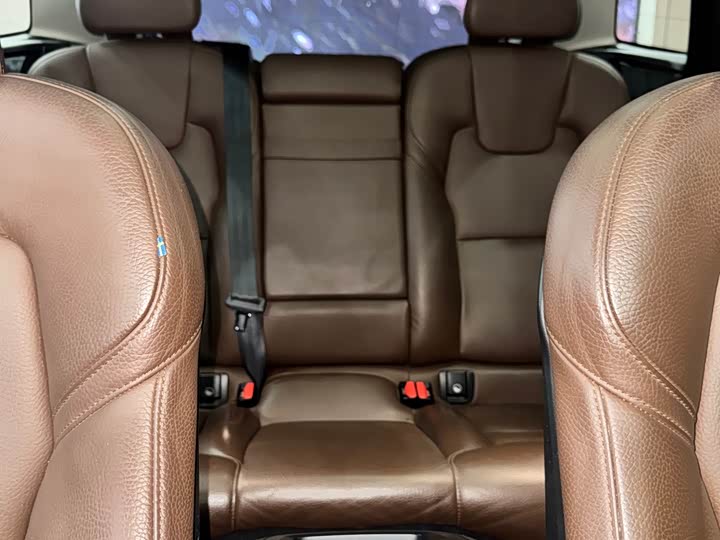 Volvo XC60 2020 T 5 4 WD — фото 25