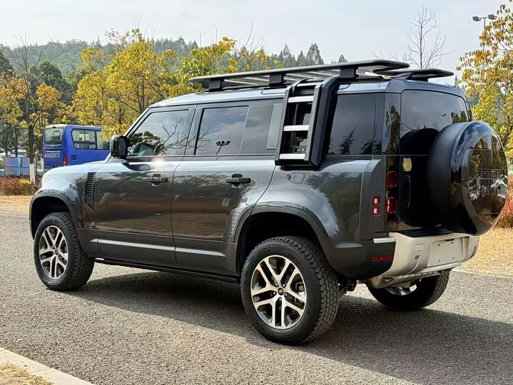 Land Rover Defender — фото 14