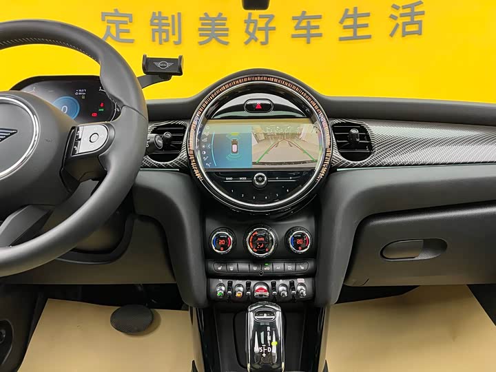 MINI Hatch — фото 13