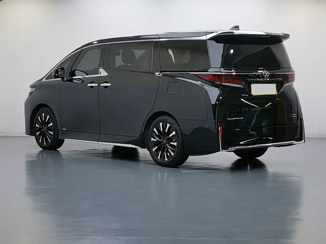 Toyota Vellfire — фото 12