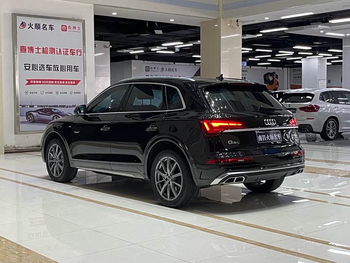 Audi Q5L 2024 40 TFSI — фото 7