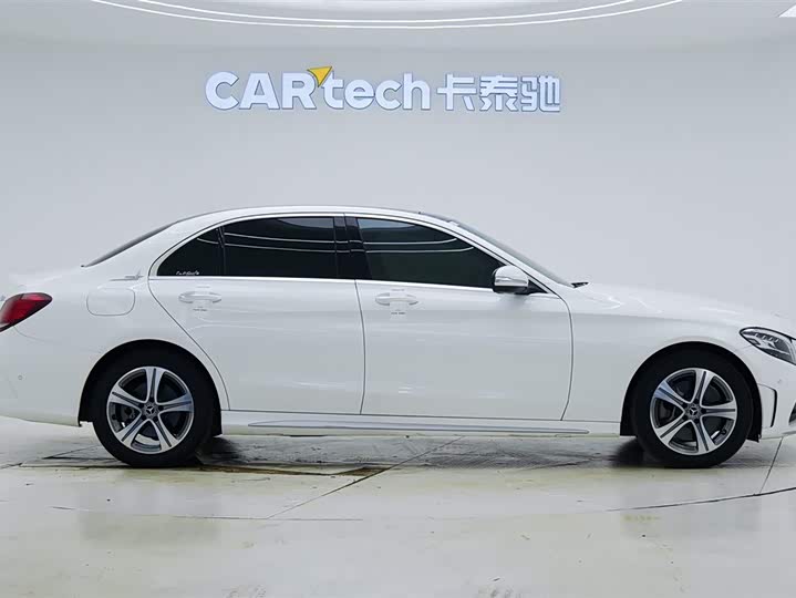 Mercedes-Benz C-Class 2019 C 260 L — фото 4