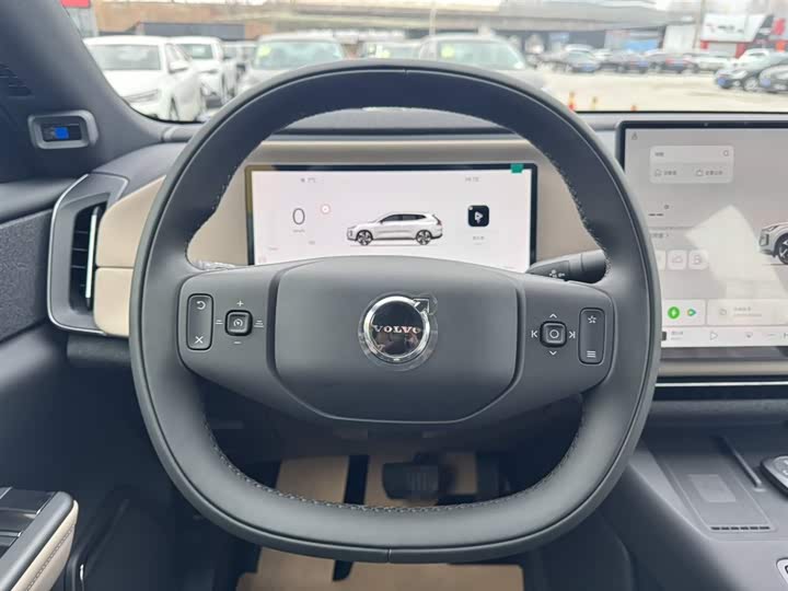 Volvo XC70 Hybrid 2026 2 WD Core — фото 11