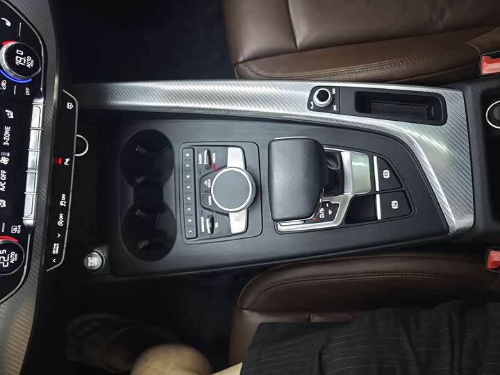Audi A4L 30 40 TFSI стиль — фото 15