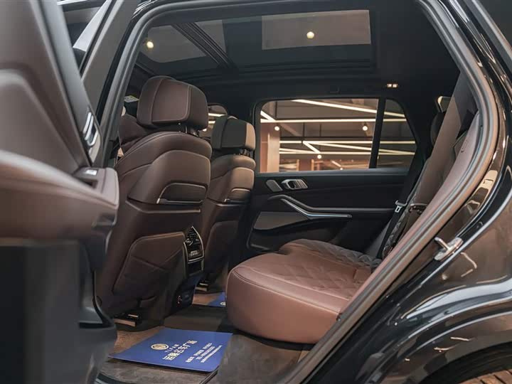 BMW X5 2022 x Drive 40 Li M — фото 17
