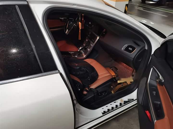 Volvo S60 2015 S 60 L 2.0 T — фото 19