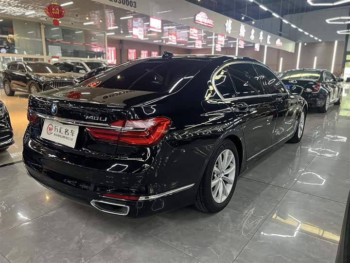 BMW 7 Series 730Li продвинутая — фото 9