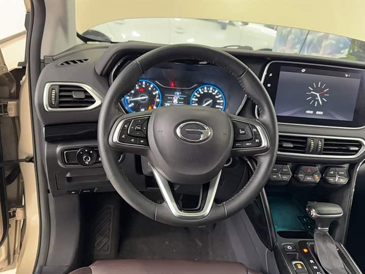 Trumpchi GS4 2018 235 T AT 2 WD — фото 11