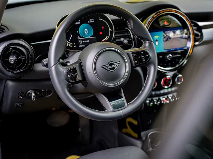 MINI Hatch — фото 10