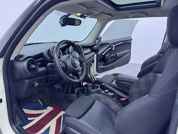 MINI Hatch — фото 11