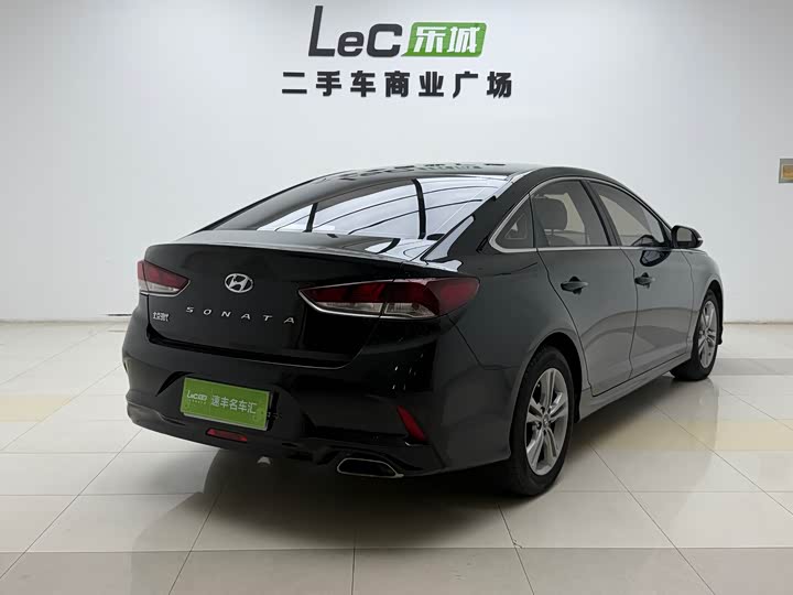 Hyundai Sonata — фото 5