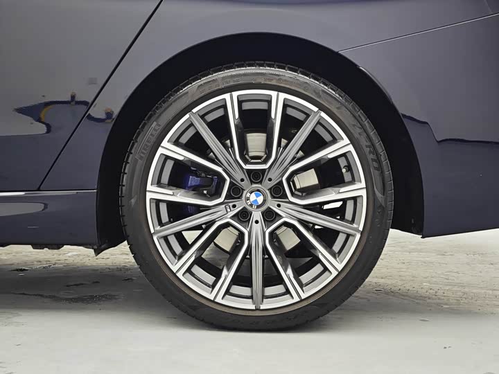 BMW 6-Series 2022 630i M — фото 14
