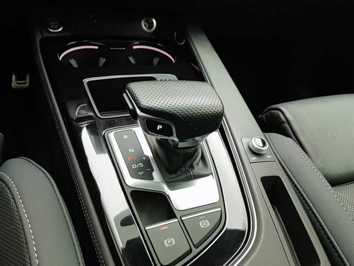 Audi A4L 2024 40 TFSI — фото 13