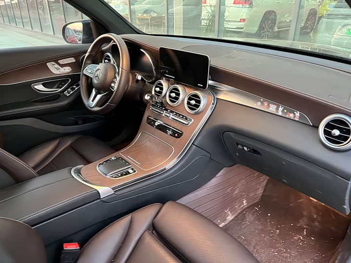 Mercedes-Benz GLC 2022 GLC 300 L 4 MATIC — фото 14