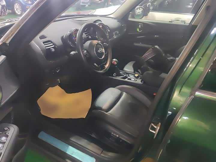 MINI Clubman — фото 16
