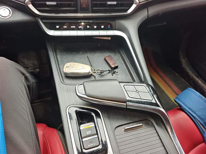 Changan UNI-T 2020 1.5 T Premium — фото 14