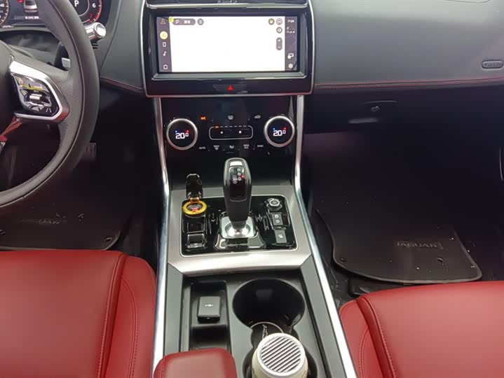Jaguar XEL 2021 2.0 T 250 PS R-DYNAMIC S — фото 16