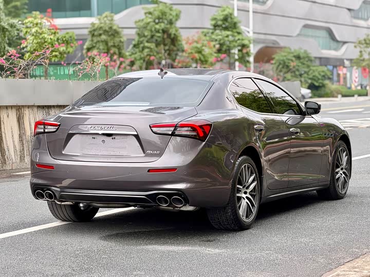 Maserati Ghibli 2021 2.0 T — фото 6