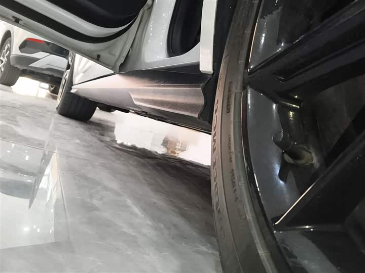 Changan UNI-V 2022 1.5 T Premium — фото 21