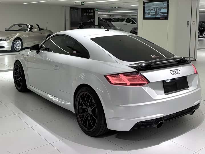 Audi TT 2017 TT Coupe 45 TFSI quattro — фото 7