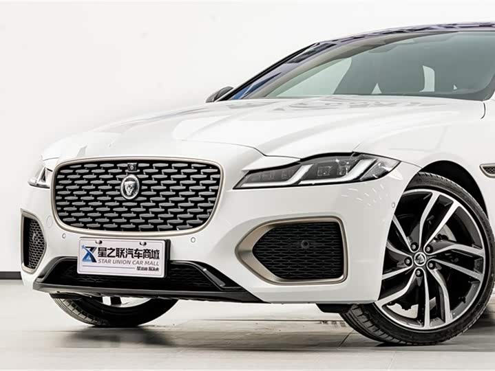 Jaguar XFL 2024 2.0 T P 300 4 WD — фото 3