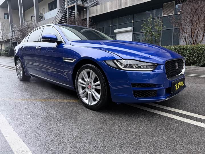 Jaguar XEL 2019 2.0 T 200 PS — фото 3