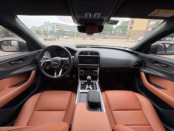 Jaguar XEL 2023 2.0 T 250 PS R-DYNAMIC S — фото 8