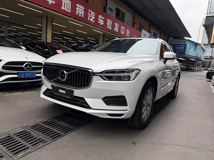 Volvo XC60 2019 T 5 4 WD VI