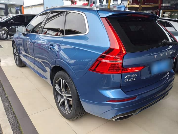 Volvo XC60 2018 T 5 4 WD — фото 23