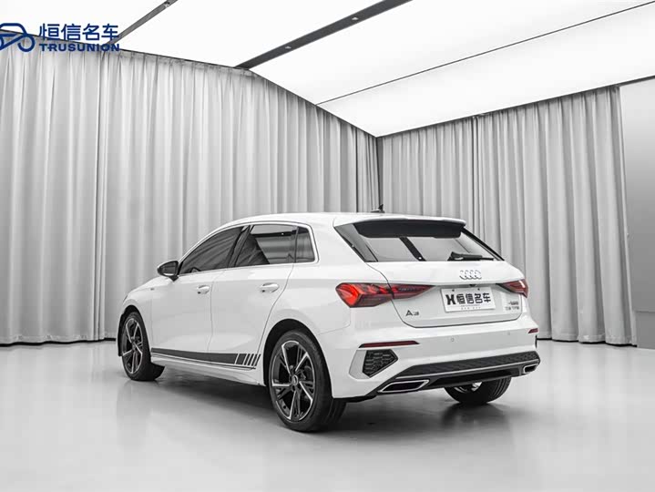Audi A3 2024 Sportback 35 TFSI Sport — фото 11