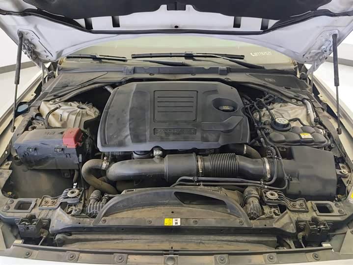 Jaguar XEL 2020 2.0 T 200 PS S — фото 10