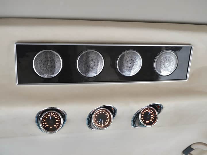 Mercedes-Benz V-Class 2018 V 260 L VI — фото 14