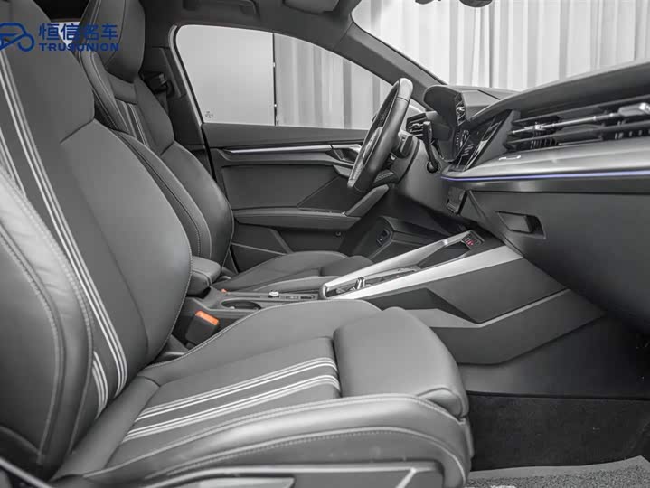 Audi A3 2024 Sportback 35 TFSI Sport — фото 17