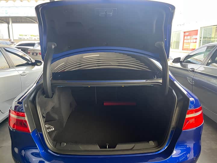 Jaguar XEL 2019 2.0 T 200 PS — фото 14