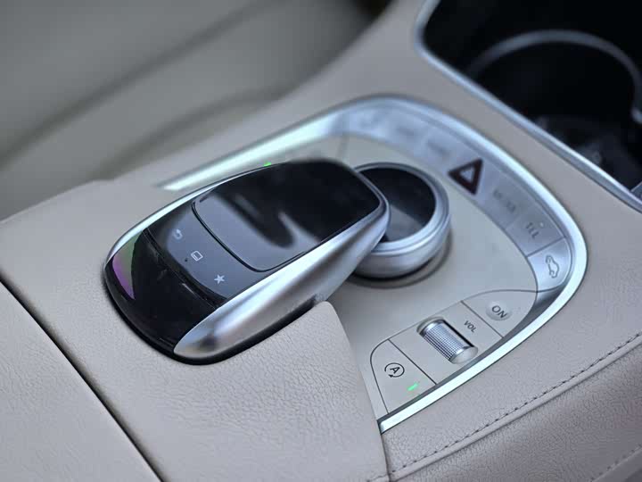 Mercedes-Benz S-Class S 320 L — фото 16
