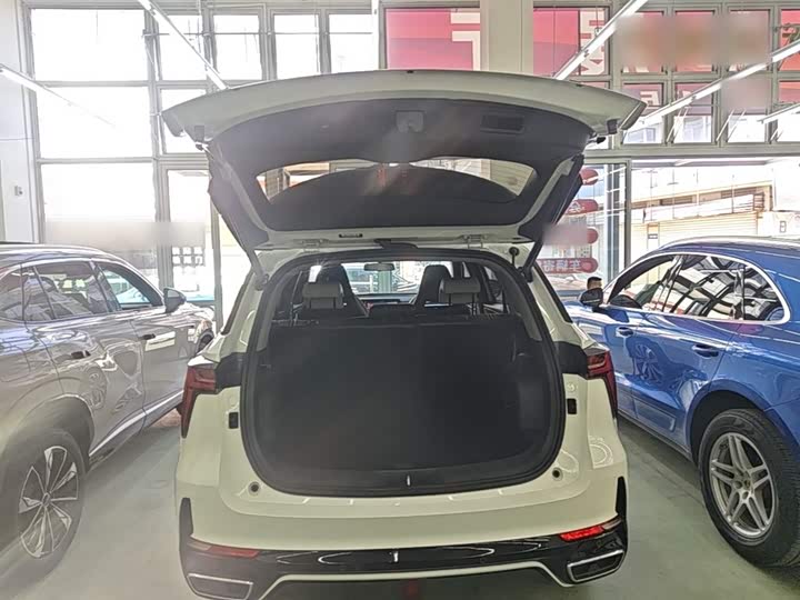Changan CS75 PLUS 2023 1.5 T ATPremium — фото 19
