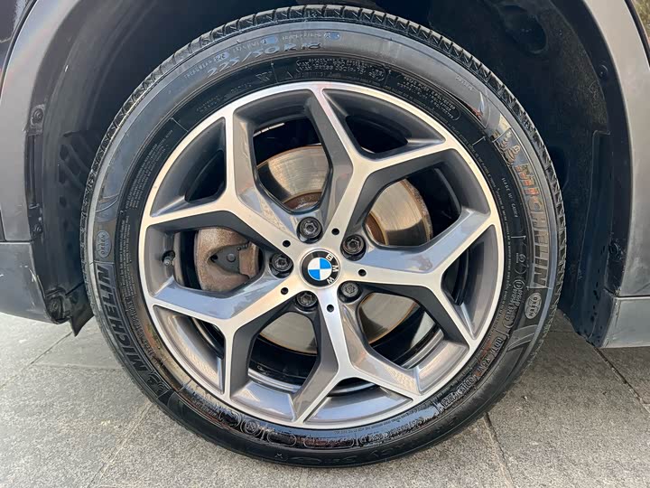 BMW X1 2018 x Drive 20 Li — фото 30