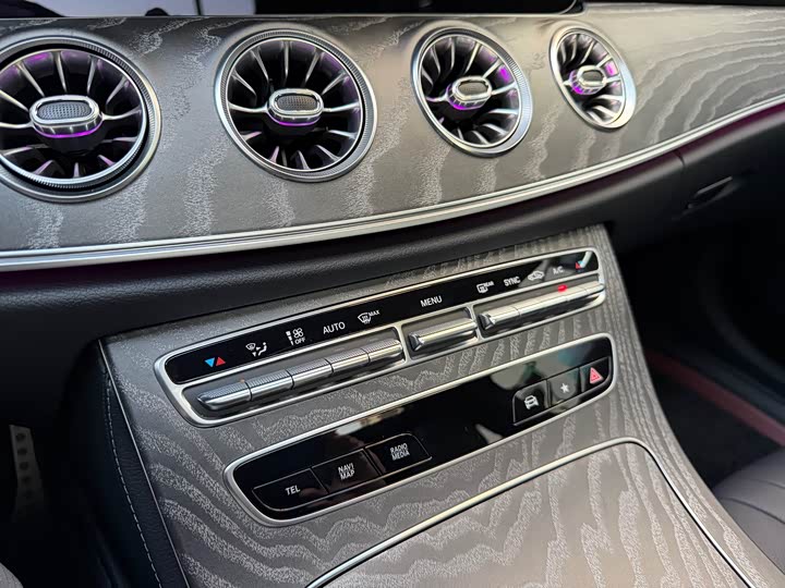 Mercedes-Benz CLS 2023 CLS 300 Luxury — фото 22