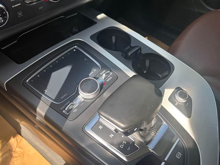 Audi Q7 2016 40 TFSI S line Sport — фото 9
