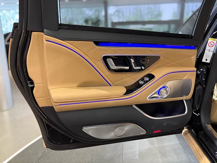 Maybach S-Class 2022 S 680 4 MATIC Virgil Abloh — фото 16
