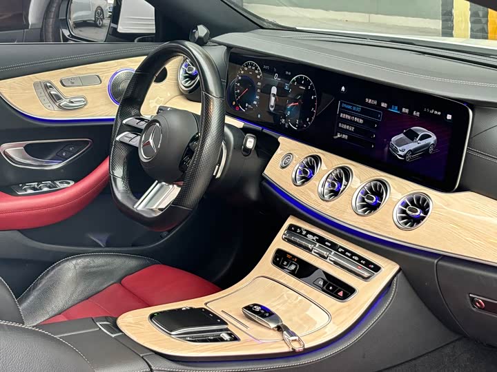 Mercedes-Benz E-Class 2021 E 300 — фото 20
