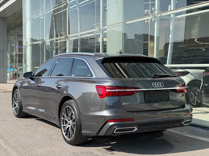 Audi A6 2022 Avant 40 TFSI — фото 4