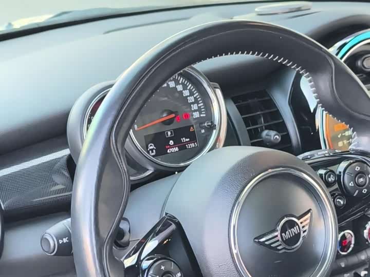 MINI Hatch — фото 15