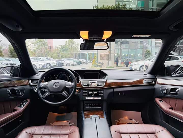Mercedes-Benz E-Class E 320 L 4MATIC — фото 12