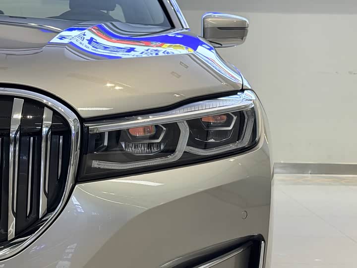 BMW 7 Series — фото 4