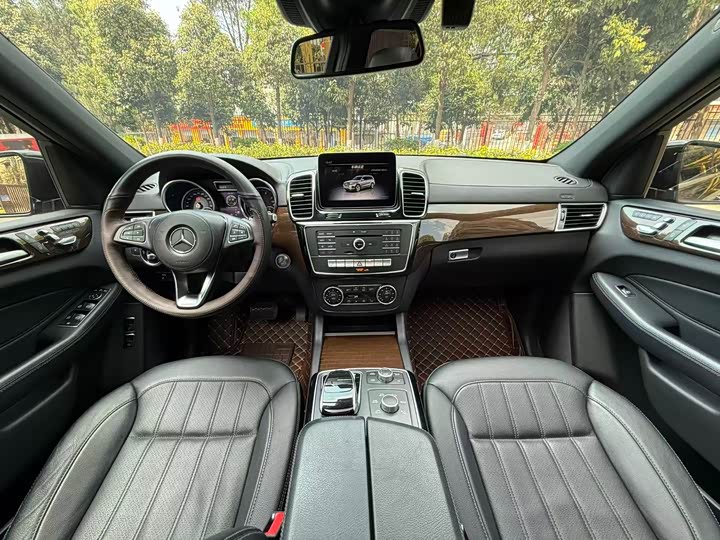 Mercedes-Benz GLS 2018 GLS 400 4 MATIC — фото 25